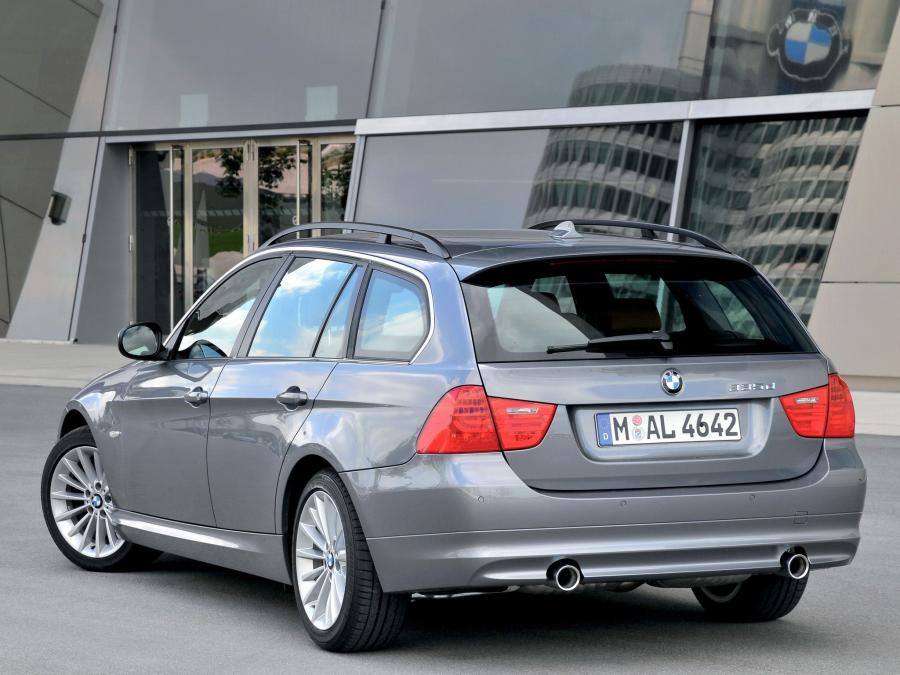  BMW 335d Touring 2008 года  (фото 7 из 16)
